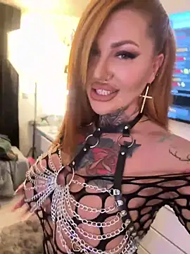 krysstal003 online show from October 2025 07:15:01 PM