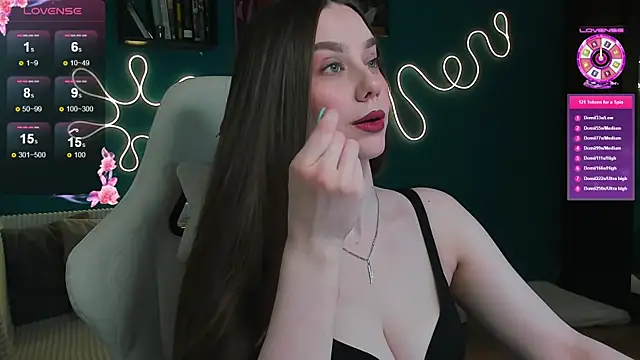 katie taylorr online show from May 2026 10:08:02 PM