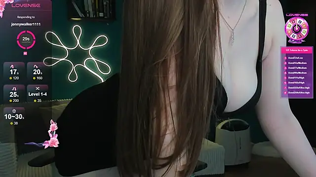katie taylorr online show from May 2026 10:28:01 PM
