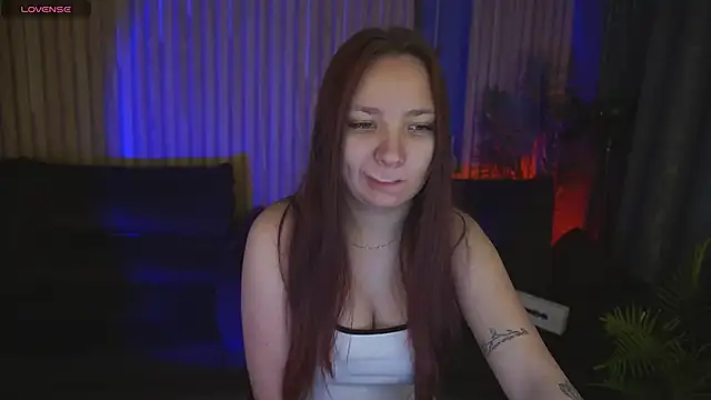 ElysLunar online show from February 2026 06:31:01 AM