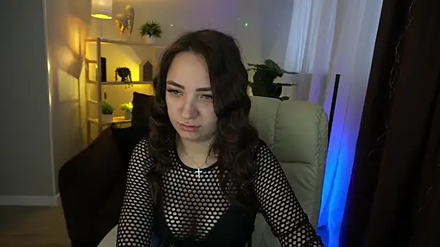 Snapshot of ElysLunar chatting on January 2025 06:20:01 AM ElysLunar online show from January 2025 06:20:01 AM