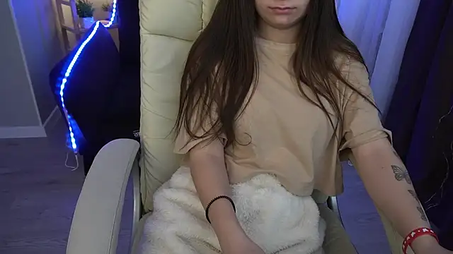 Snapshot of ElysLunar chatting on February 2025 12:25:02 PM ElysLunar online show from February 2025 12:25:02 PM