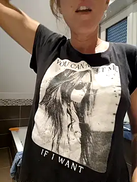 Hexe12346 online show from September 2025 02:10:01 PM