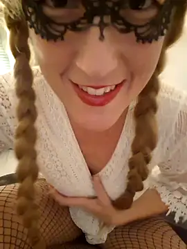 Hexe12346 online show from November 2025 04:44:02 PM