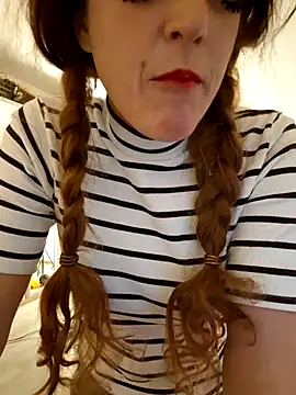 Hexe12346 online show from November 2025 04:56:02 PM