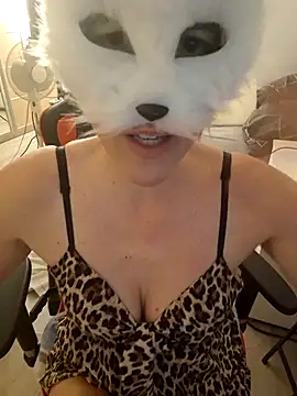 Hexe12346 online show from March 2026 06:56:01 PM