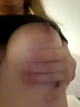 Hexe12346 online show from March 2026 06:35:02 PM