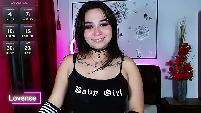 Snapshot of Lune_Claire chatting on February 2026 01:33:01 AM Lune Claire online show from February 2026 01:33:01 AM