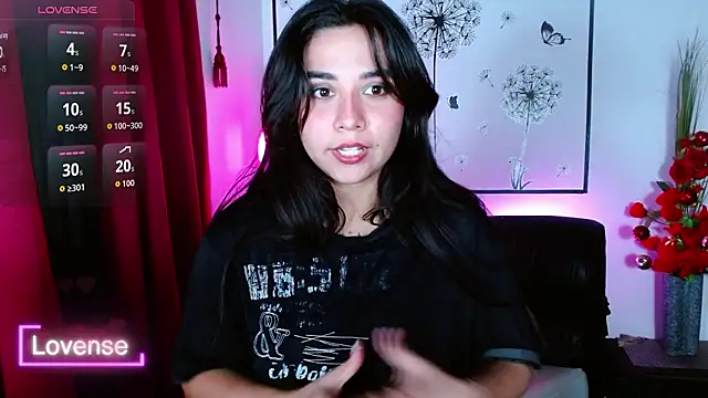 Snapshot of Lune_Claire chatting on February 2026 02:53:01 AM Lune Claire online show from February 2026 02:53:01 AM