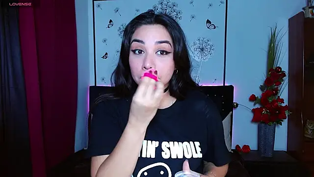 Snapshot of Lune_Claire chatting on April 2026 03:18:02 AM Lune Claire online show from April 2026 03:18:02 AM