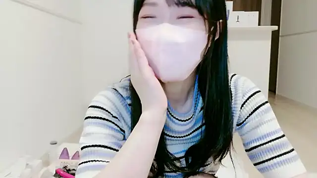 Snapshot of IORio2 chatting on November 2025 05:51:01 PM IORio2 online show from November 2025 05:51:01 PM