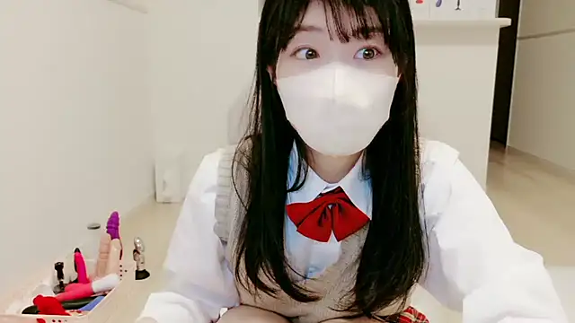 Snapshot of IORio2 chatting on November 2025 06:08:01 PM IORio2 online show from November 2025 06:08:01 PM