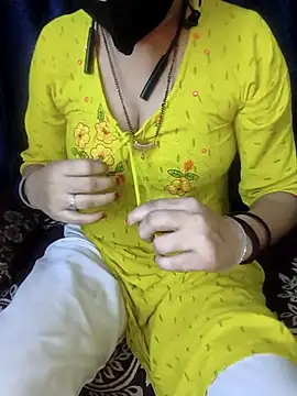 kaveerpooja947 online show from October 2025 04:37:01 PM