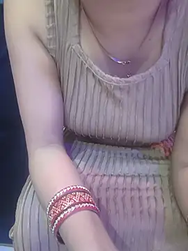 Snapshot of kaveerpooja947 chatting on May 2026 06:28:02 PM kaveerpooja947 online show from May 2026 06:28:02 PM