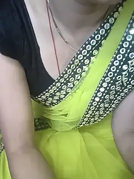 kaveerpooja947 online show from February 2026 07:30:01 AM