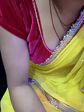 Snapshot of kaveerpooja947 chatting on May 2026 04:48:02 PM kaveerpooja947 online show from May 2026 04:48:02 PM
