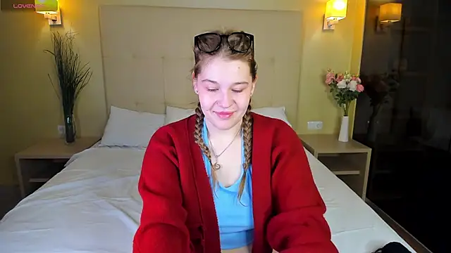 Colleen Blake online show from November 2025 10:37:02 AM