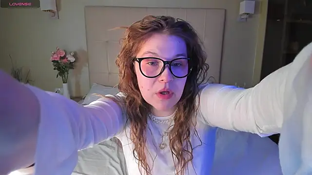 Colleen Blake online show from October 2025 04:17:01 PM