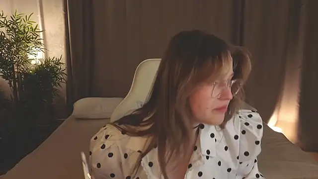 Colleen Blake online show from March 2026 04:52:02 PM