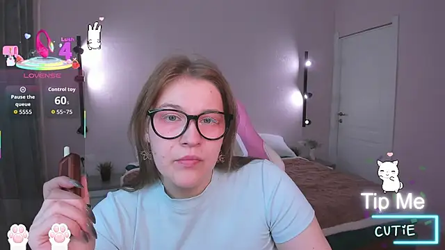 Colleen Blake online show from September 2025 03:52:02 PM