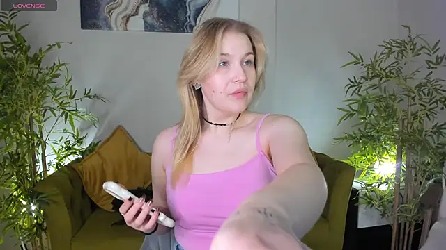 Colleen Blake online show from June 2026 04:50:01 PM