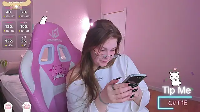 Colleen Blake online show from December 2025 05:01:01 PM