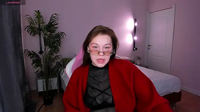 Colleen Blake online show from December 2025 04:52:02 PM