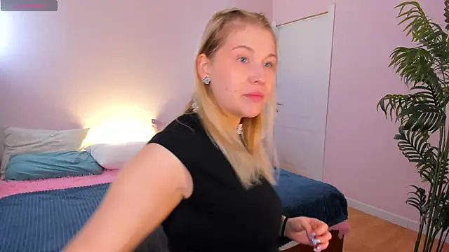 Colleen Blake online show from May 2026 05:05:01 PM
