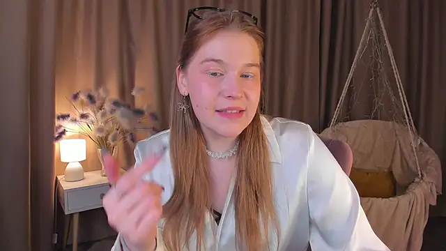 Colleen Blake online show from September 2025 03:40:01 PM