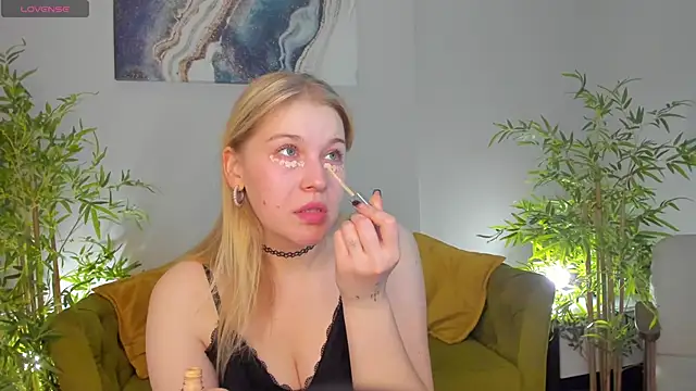 Colleen Blake online show from June 2026 04:44:02 PM