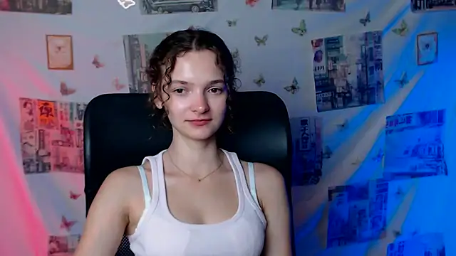  SusieSu  online show from June 2026 06:07:02 PM