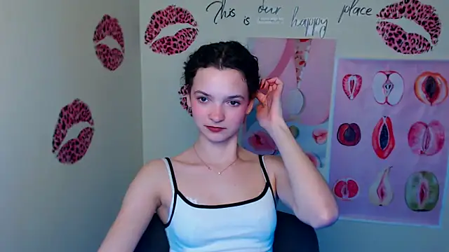  SusieSu  online show from March 2026 07:45:02 PM