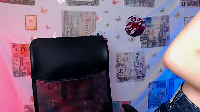  SusieSu  online show from May 2026 06:18:02 AM