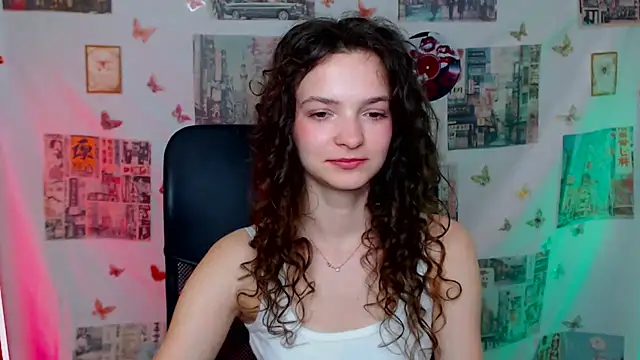  SusieSu  online show from April 2026 12:17:01 PM