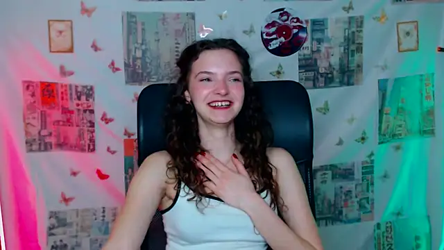  SusieSu  online show from April 2026 12:11:02 PM