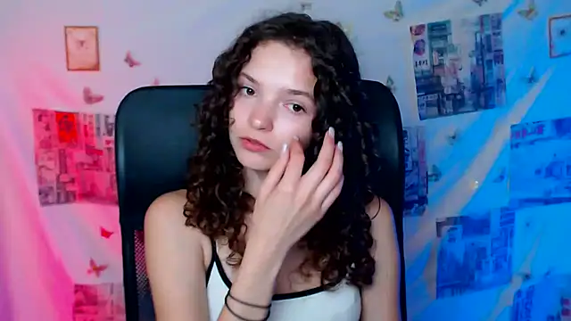  SusieSu  online show from July 2026 05:57:01 PM