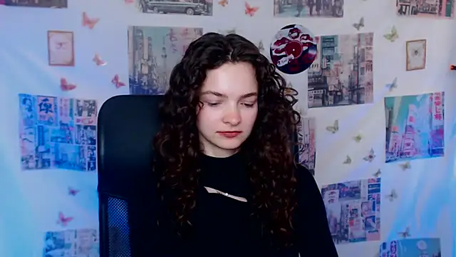  SusieSu  online show from April 2026 12:12:01 PM