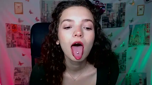  SusieSu  online show from April 2026 06:05:01 AM