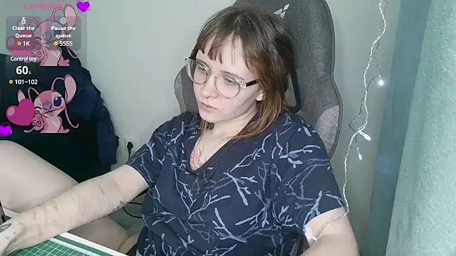 Snapshot of crashtest_13 chatting on February 2025 07:12:02 AM crashtest 13 online show from February 2025 07:12:02 AM