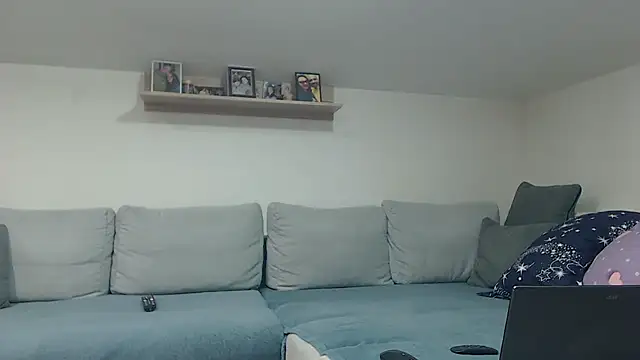 Snapshot of Ingerasul833 chatting on October 2025 05:03:01 PM Ingerasul833 online show from October 2025 05:03:01 PM