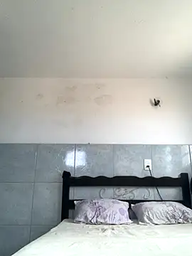 Gabrielleof online show from November 2025 12:44:02 PM