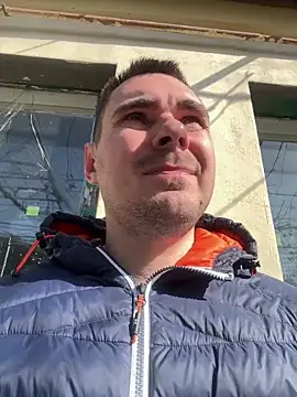 Rowing199456 online show from April 2026 06:19:02 AM