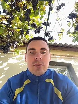 Rowing199456 online show from September 2025 06:09:01 AM