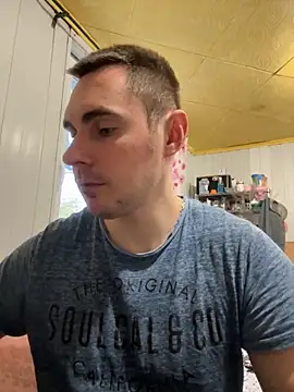 Rowing199456 online show from November 2025 05:56:01 AM