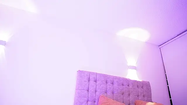 Tiffany sander online show from October 2025 04:04:02 AM