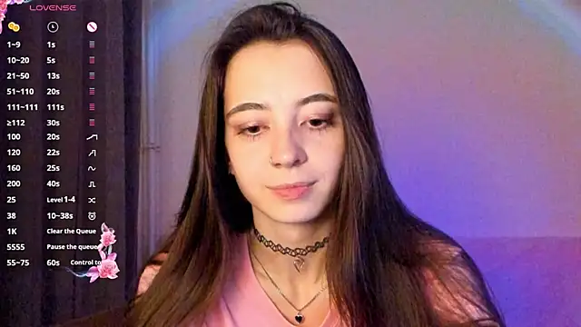 EvaBradley online show from October 2025 06:53:02 PM