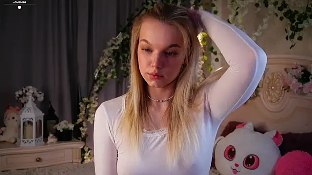 EdlinAlliston online show from November 2025 02:09:02 PM