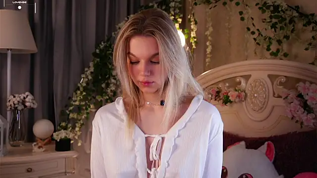 EdlinAlliston online show from November 2025 02:43:02 PM