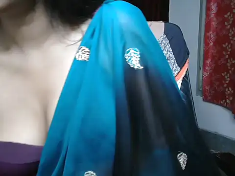 Cute-Hazel online show from March 2025 12:21:01 AM