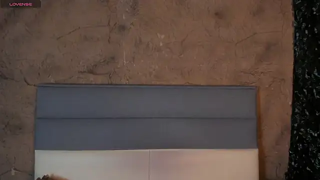 Scarlett  Fox   online show from February 2026 11:23:01 AM